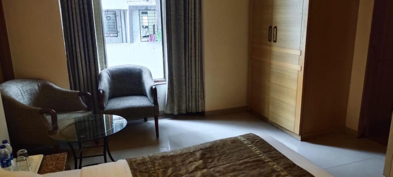 Hotel Deccan Royaale, Shivajinagar Púna Kültér fotó