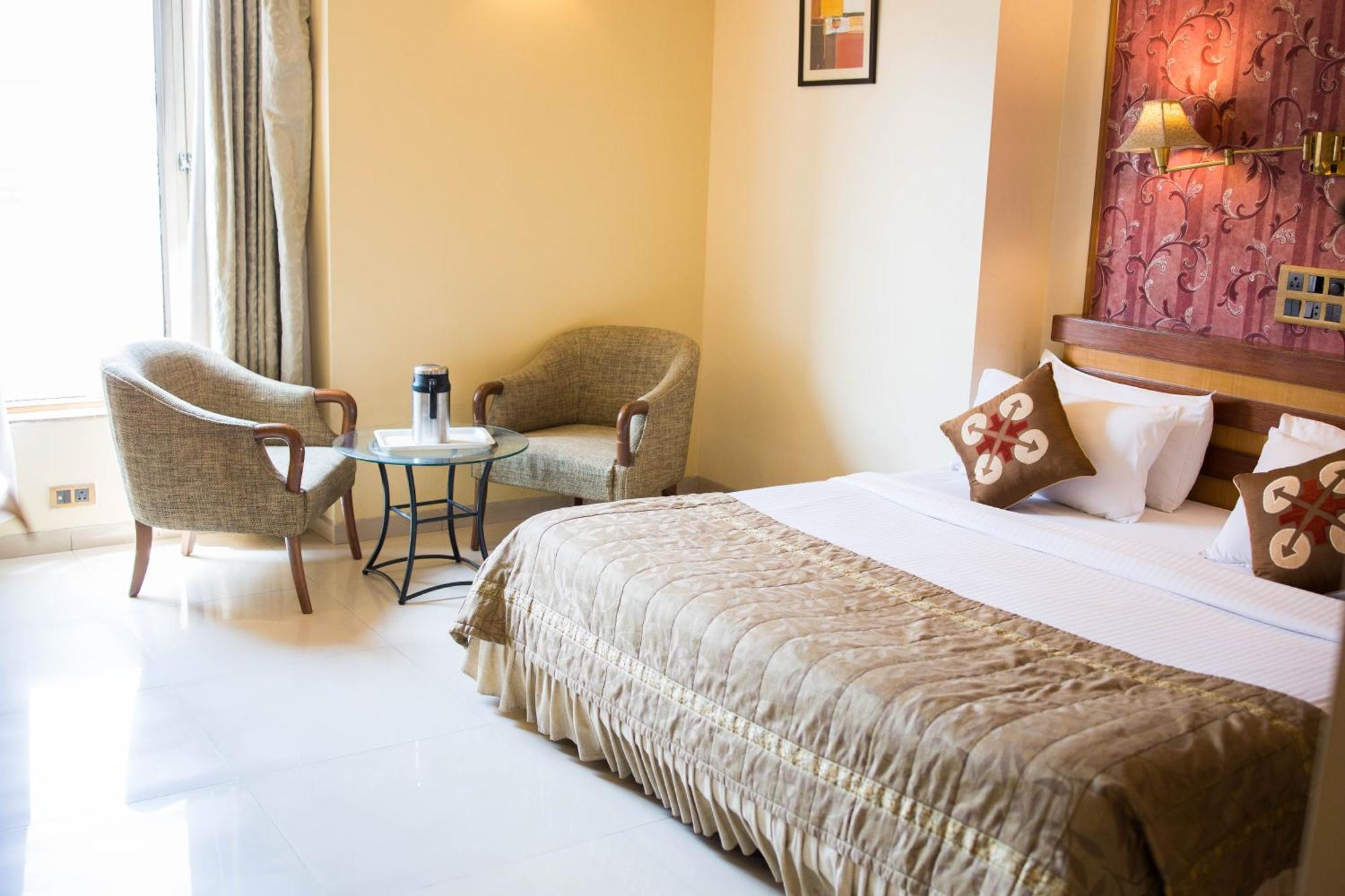 Hotel Deccan Royaale, Shivajinagar Púna Kültér fotó