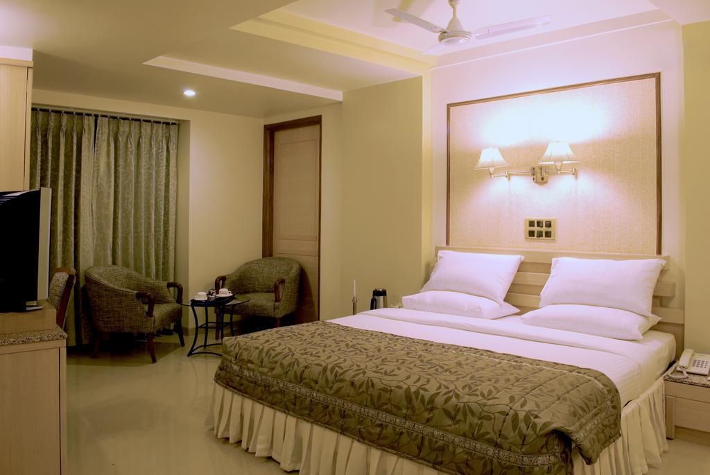 Hotel Deccan Royaale, Shivajinagar Púna Szoba fotó