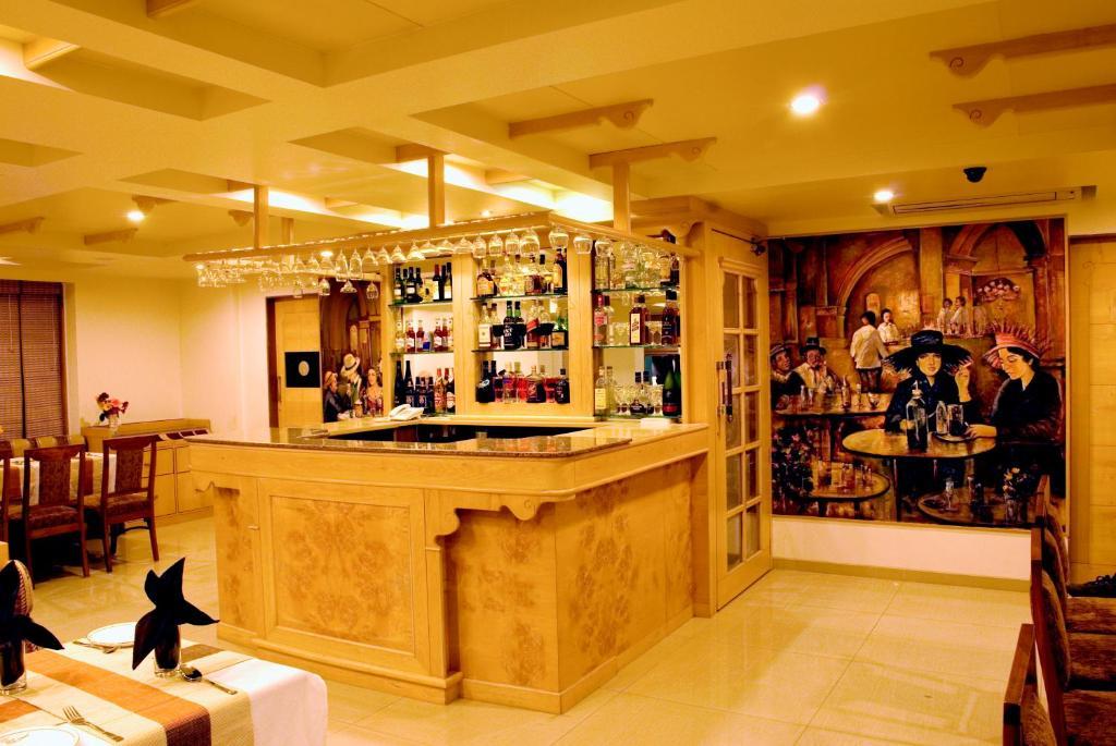 Hotel Deccan Royaale, Shivajinagar Púna Kültér fotó